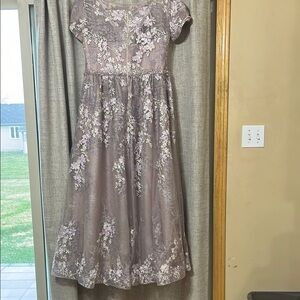 Elegant Floral Dress in Lavender